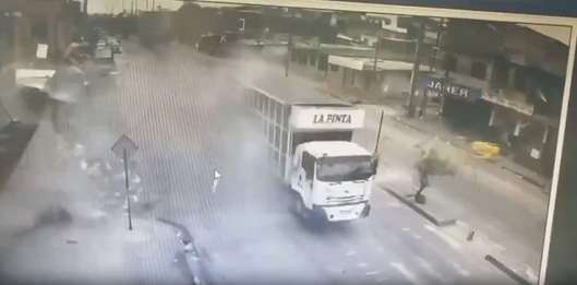 Guayaquil: explosión por fuga de gas destruye restaurante en la Entrada de la 8